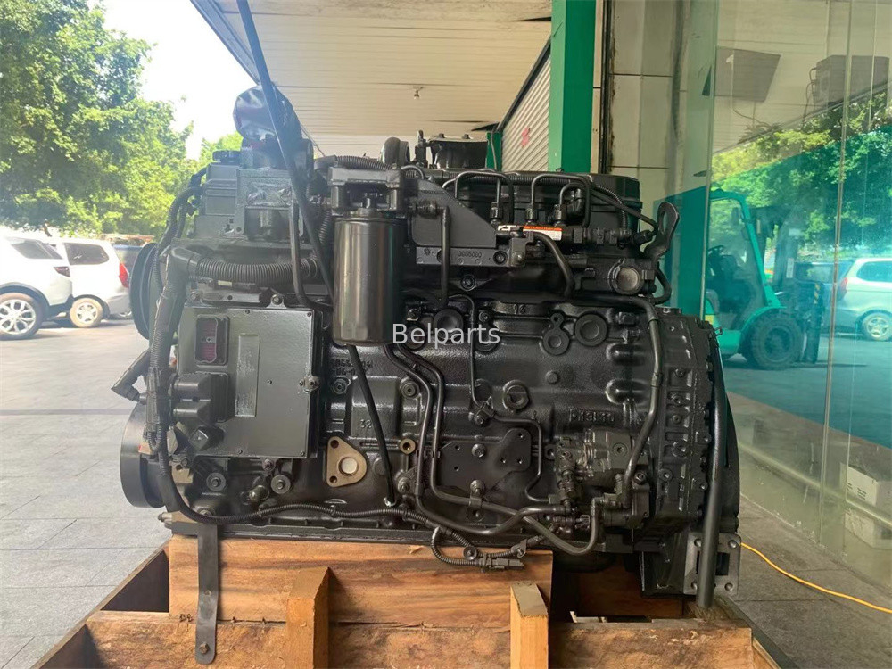 حفارة جزء المحرك آسى PC200-8 SAA6D107 مجموعة محرك الديزل للكمون