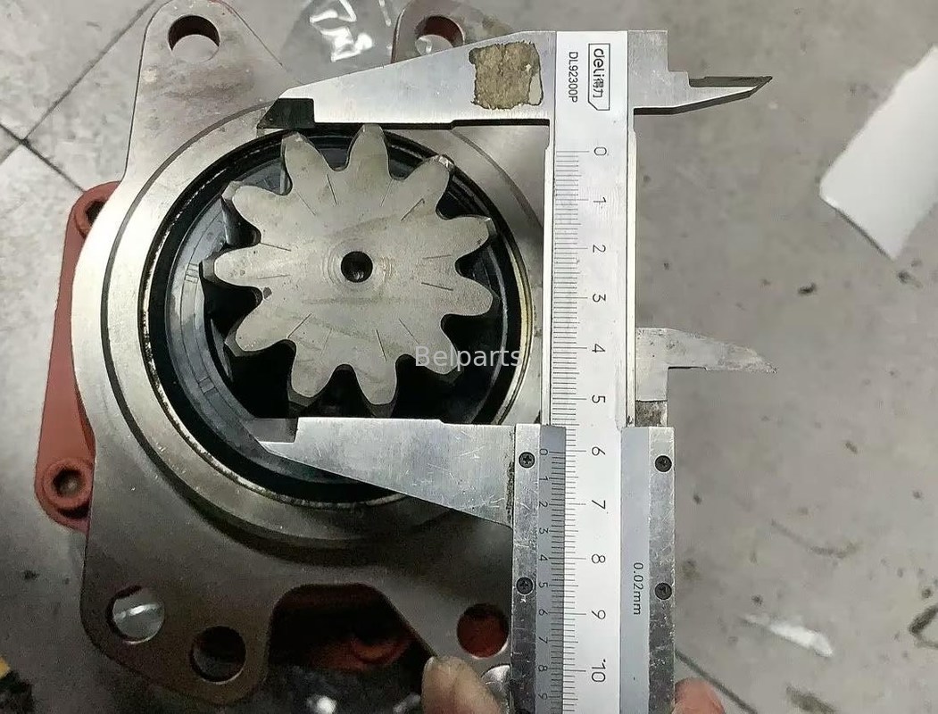 PCR-1B-05A-P-9297B محرك تأرجح Nachi لـ XCMG XE15 JCB 19C-1 CASE CX17 KOBELCO SK17SR جزء حفارة جهاز محرك دوار هيدروليكي