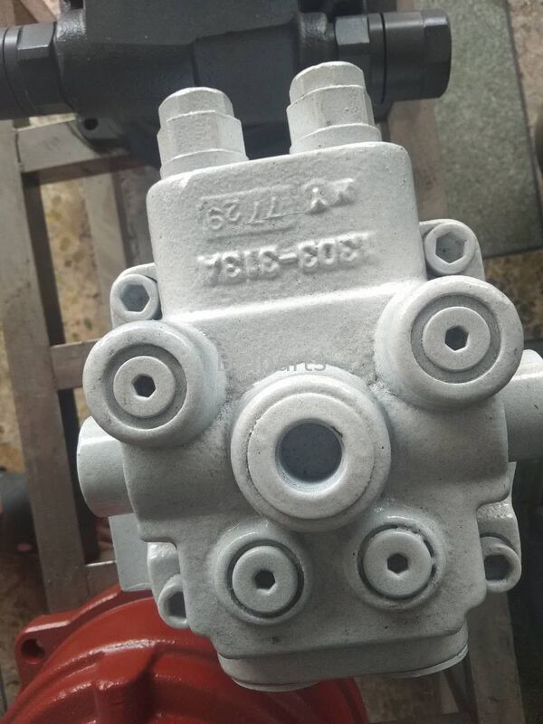 ZX75UR-3 ZX75USK-3 ZX75US-3 ZX85USB-3 ZX85US-3 ZX75UST مقلّص المحركات المتحركة SG015 لجهاز حفر هيتاشي المصغر 9270522 4684827 4470057 4429255 4469027