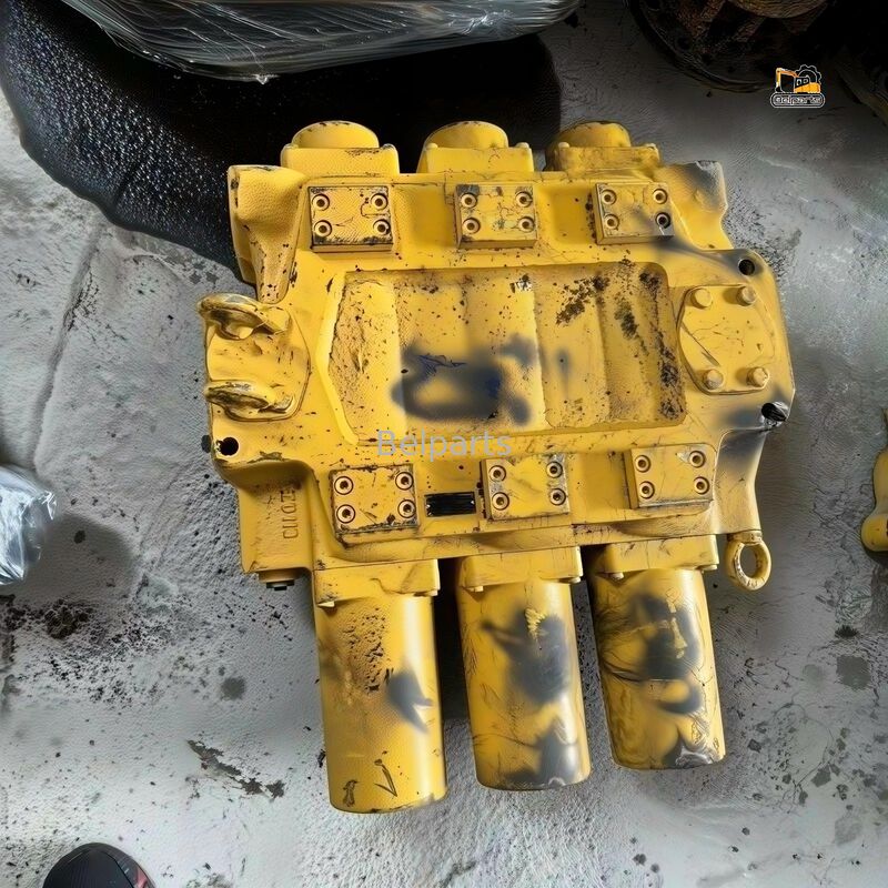 صمام التحكم الهيدروليكي الرئيسي لـ PC3000-6 KOMATSU قطع غيار الحفر 90774240 65516840 65516740 97799240 97799340 مرفق الموزع الأصلي