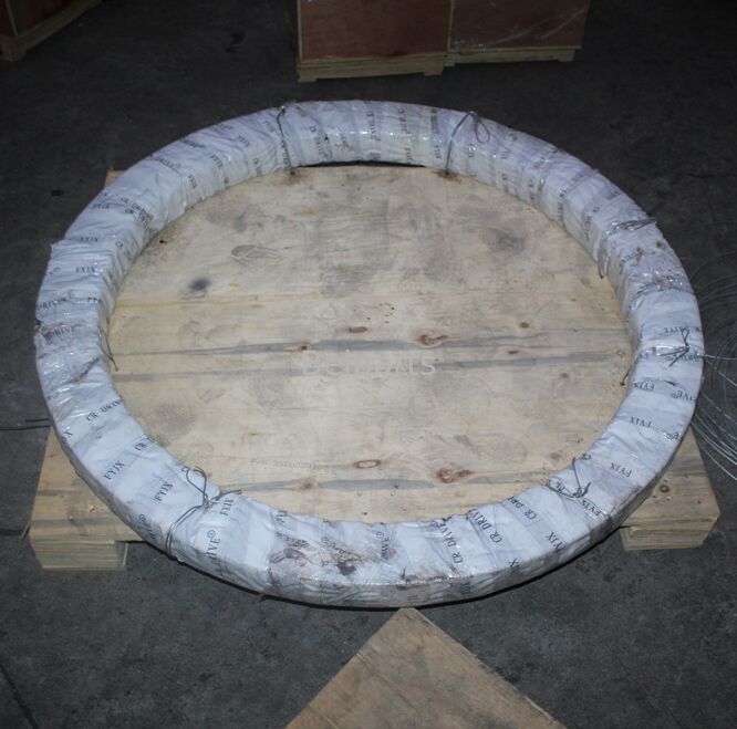 محمل دوران U48-4 لقطع غيار حفارات كوبوتا RD451-19110 دائرة التأرجح حلقة التأرجح لما بعد البيع