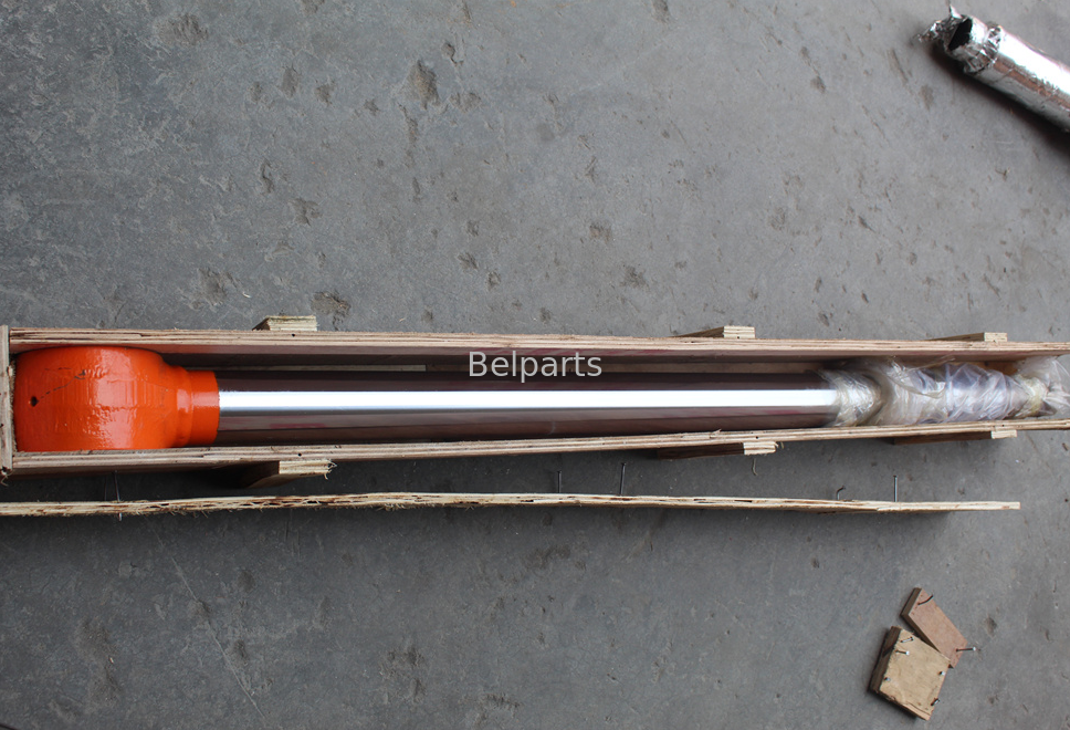 Linkbelt 210LX اسطوانة الجرافة الهيدروليكية لقطع غيار الحفارات 6698110170 ما بعد البيع جودة عالية
