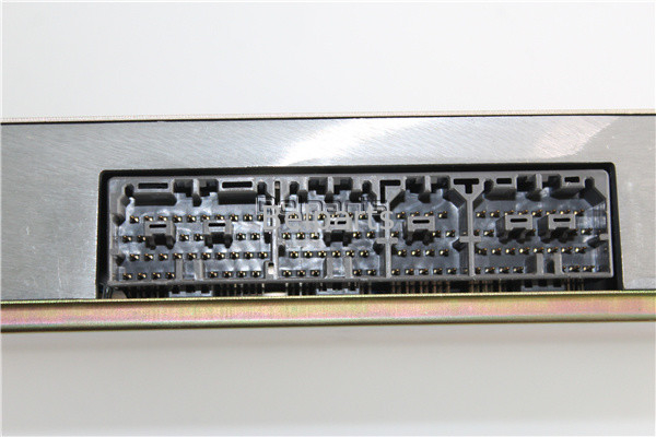 جهاز تحكم حفارة الزاحف لوحة الكمبيوتر SK200-2 SK100-2 SK200-5 SK200-5.5